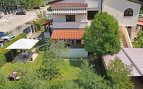 Apartmani Irena Arvaj
